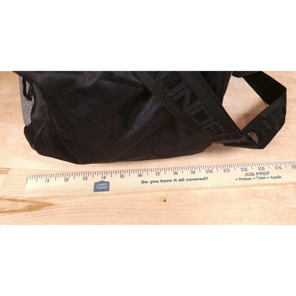 UNDER ARMOUR Mens UA Undeniable 4.0 Duffle Graphite Black Bag Gym